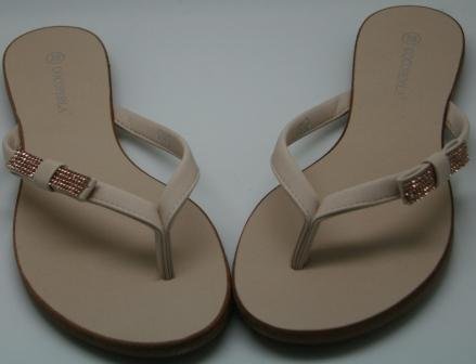 Smart beige sandal med similisljfe. Str. 37, 39, 40 og 41.