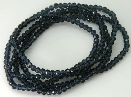 NY BILLIGERE FAST PRIS!! klar blgr halskde/armbnd. Sm fine perler p elastik snor, der kan bruges til halskde eller snores 5-6 gange om hnden og bruges til smart armbnd.