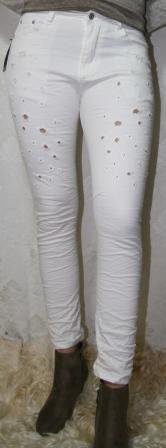 SUPER PRIS!! Hvide bukser med stjerne huller, foran. Str.  36 og 40. OBS meget sm i strrelsen.