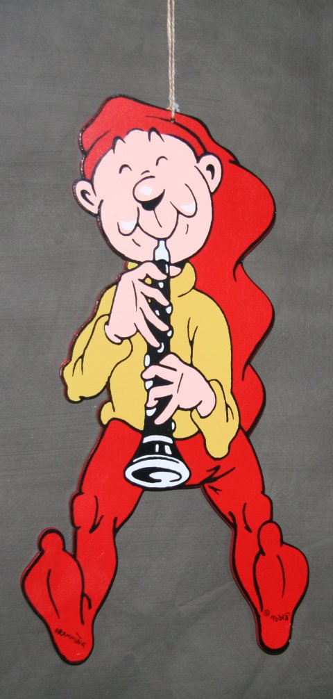 40 cm. Bramming tr nisse spiller klarinet, kan bde hnge ude og inde
