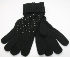 Sort strik handsker med nitter.